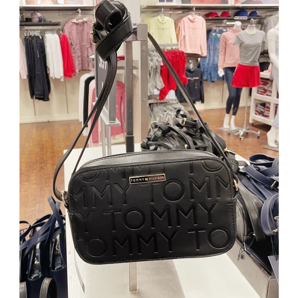 《新款上市》美國🇺🇸直寄~Tommy Hilfiger 小方包 相機包 肩背包 側背包 禮物