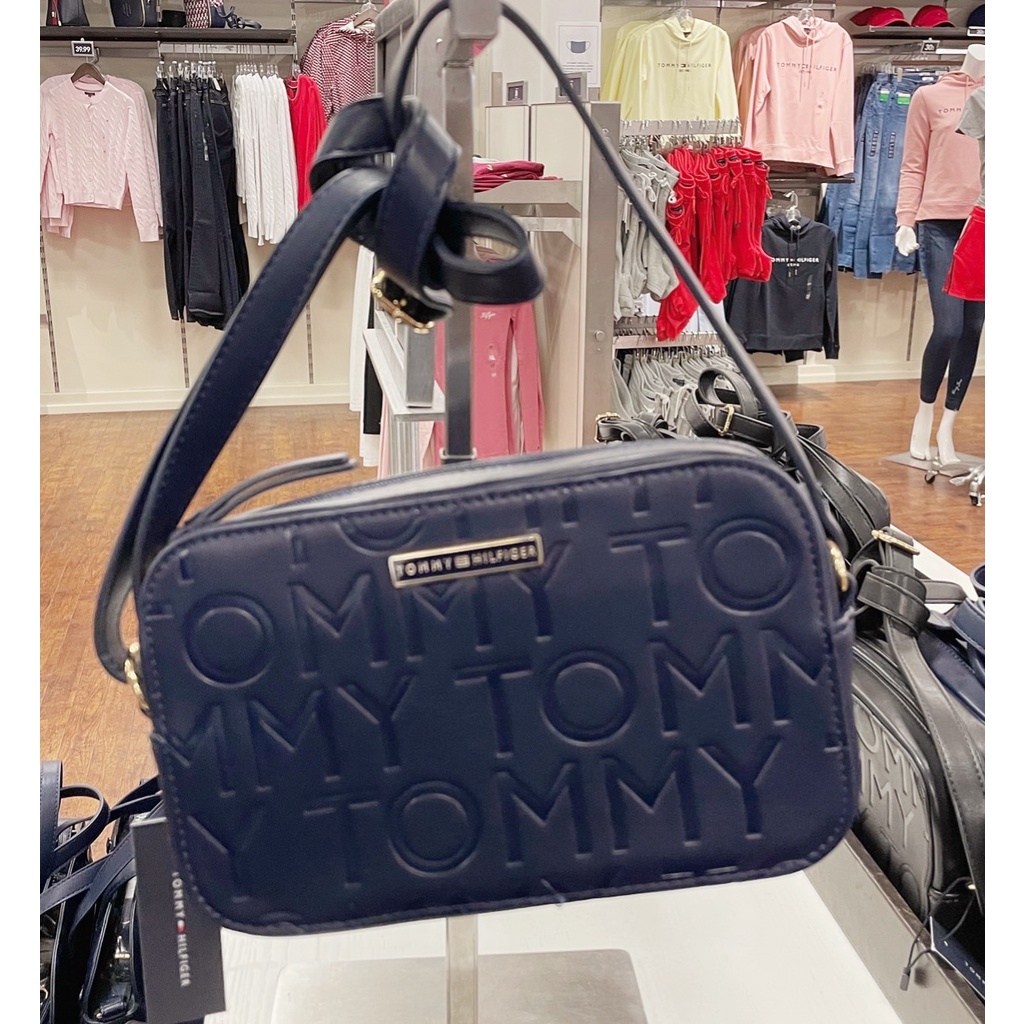 《新款上市》美國🇺🇸直寄~Tommy Hilfiger 小方包 相機包 肩背包 側背包 禮物:圖片 2