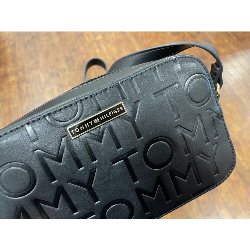 《新款上市》美國🇺🇸直寄~Tommy Hilfiger 小方包 相機包 肩背包 側背包 禮物:圖片 3