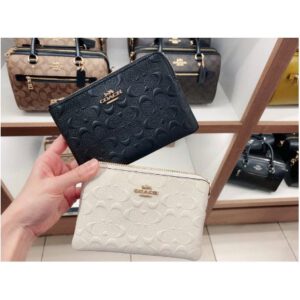 《內有多款，現貨+預購》美國🇺🇸直寄～Coach手拿包 手腕包 零錢包 禮物 情人節 生日