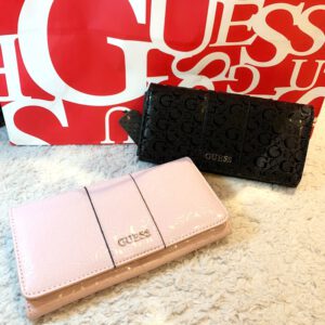 跨年特賣衝評價👍最便宜👍～全新Guess長夾 防刮亮皮
