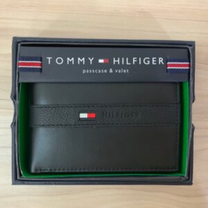 現貨在台～下標當天出貨👍超值特賣～全新Tommy Hilfiger黑色真皮皮夾 短夾 男夾