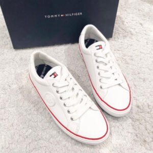 《零碼特價~23號》美國🇺🇸直寄~Tommy Hilfiger小白鞋 平底鞋 休閒鞋 皮質 基本款