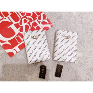 《護照夾》美國🇺🇸直寄～Guess護照夾 護照套 證件夾 證件套 正品 禮物